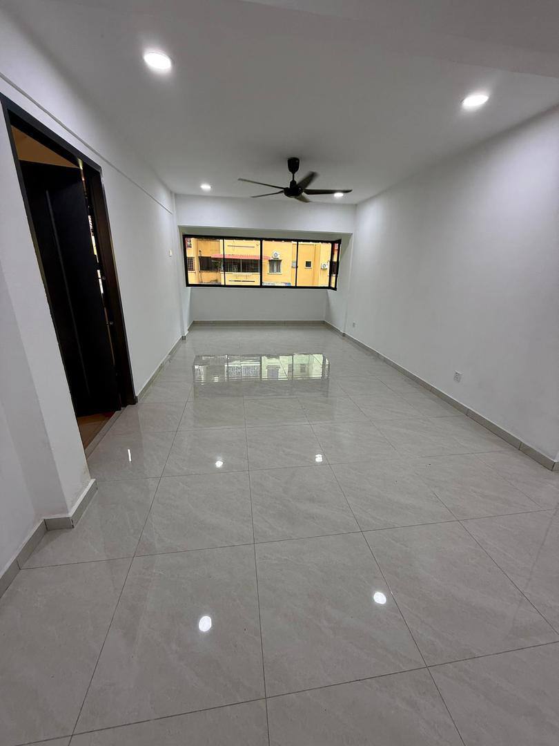 Double Storey End Lot Taman Sri Putri Kulai Fasa 2