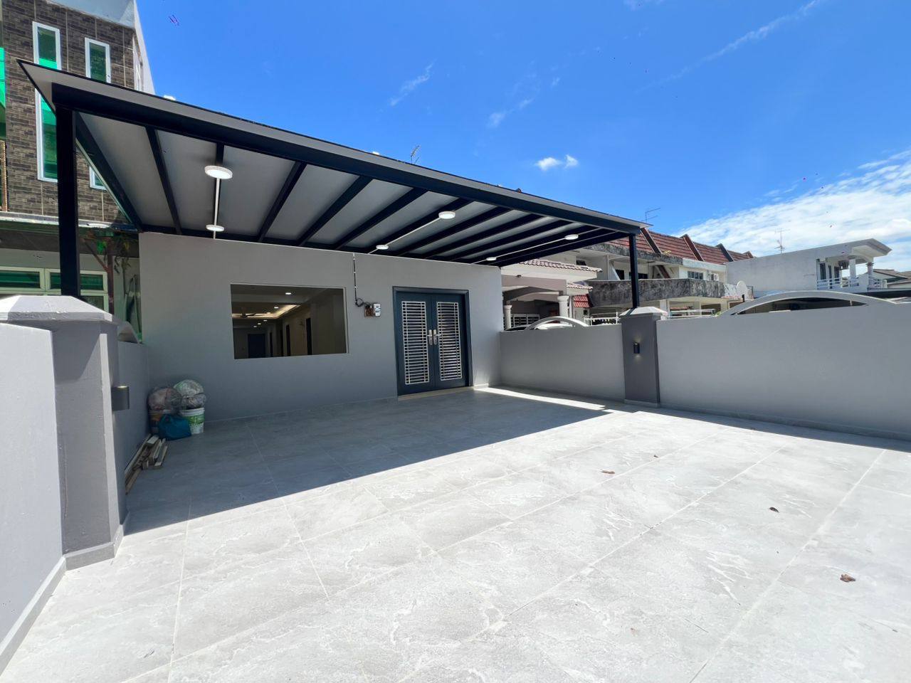 1.5 storey terrace house Taman Perling