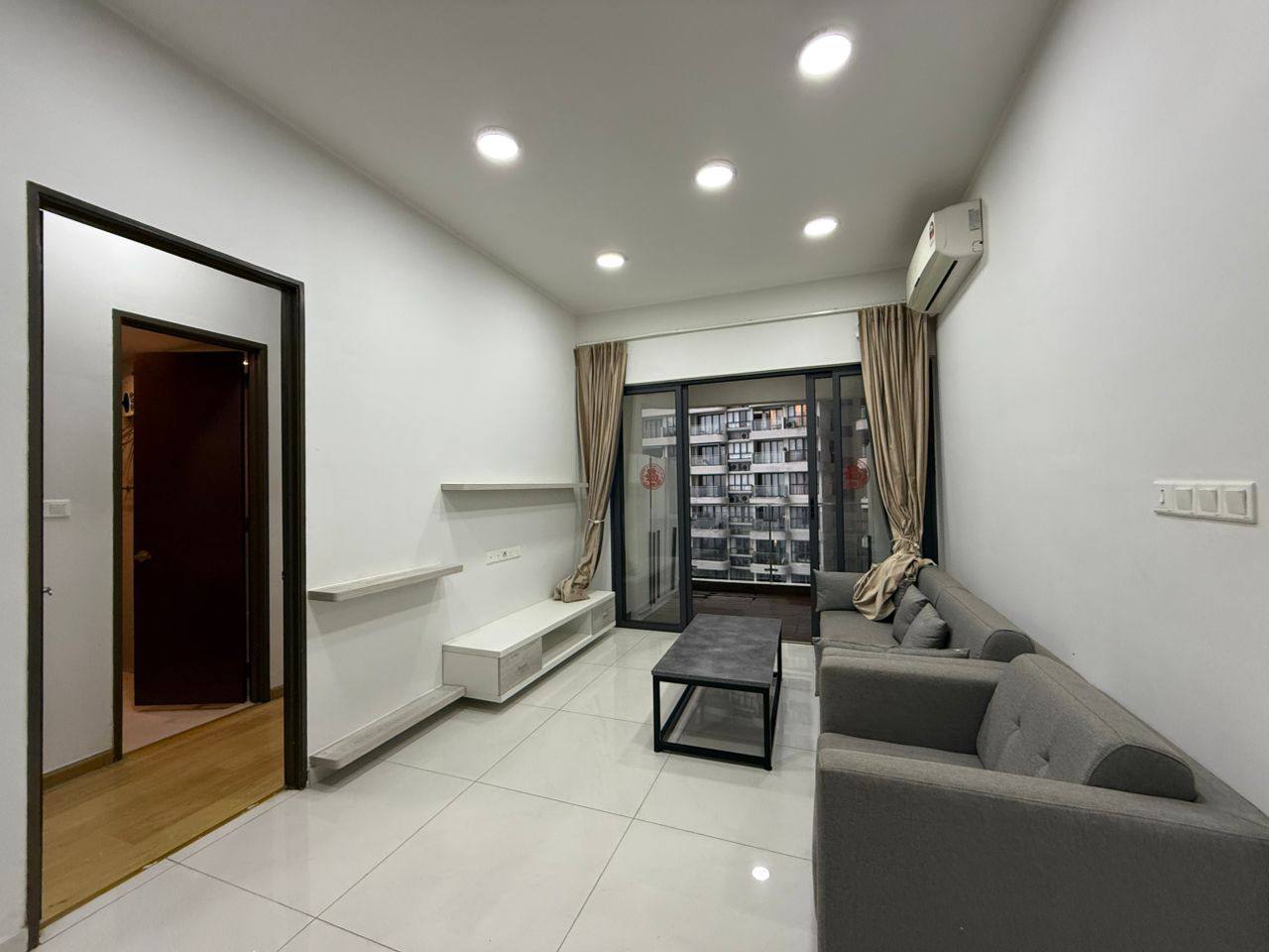 Condo Bay Laurel Country Garden Danga Bay