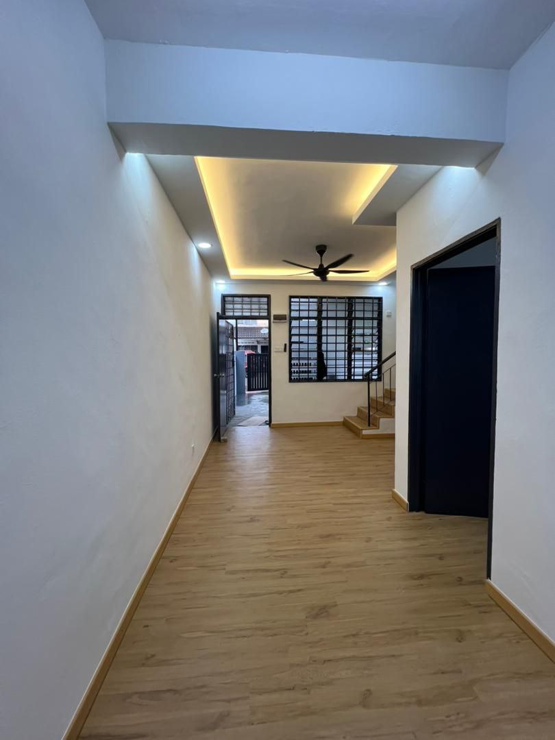 Double Storey Low Medium Cost Puteri Wangsa