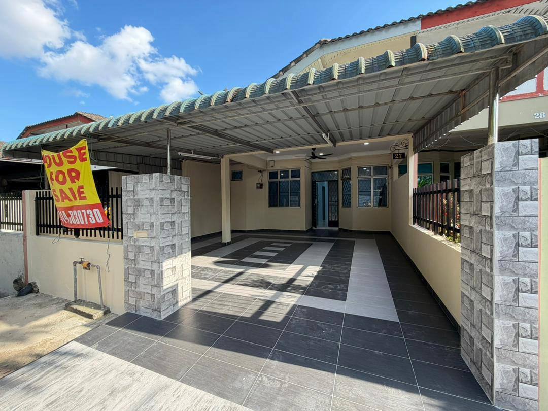 Single Storey Terrace Jalan Senai Utama