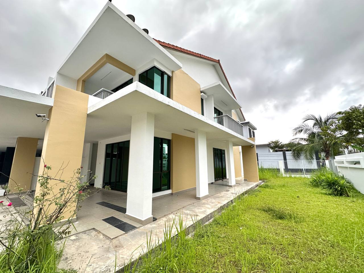 2 Storey Terrace Corner Bandar Dato Onn