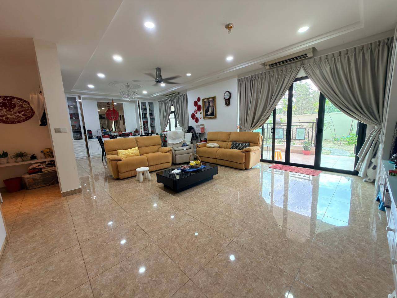 Condominium Laguna Heights