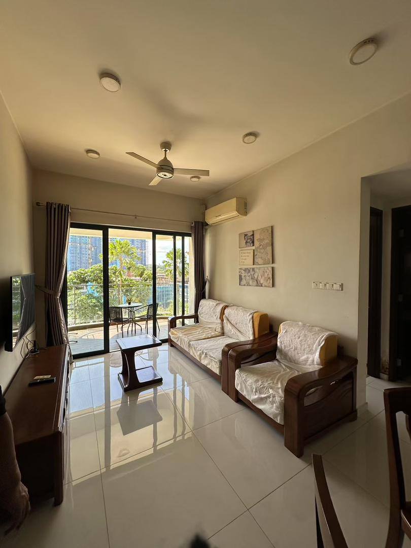 Condo Royal Strand Country Garden Danga Bay