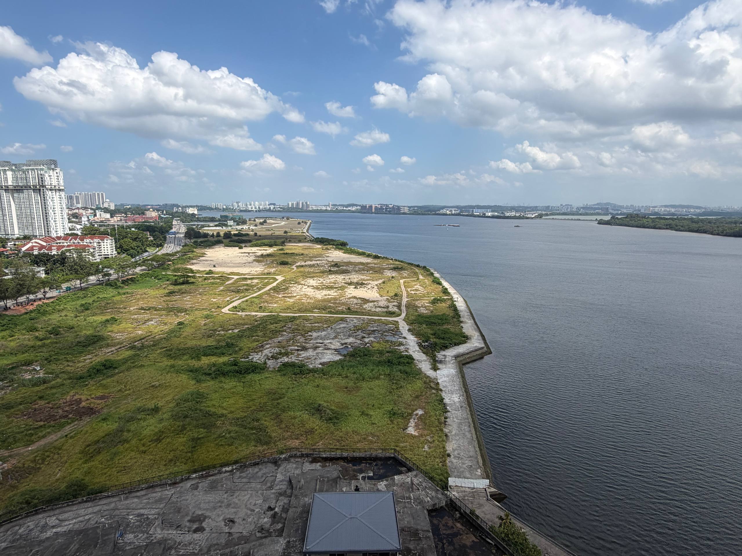 Condo Country Garden Danga Bay – Amberside