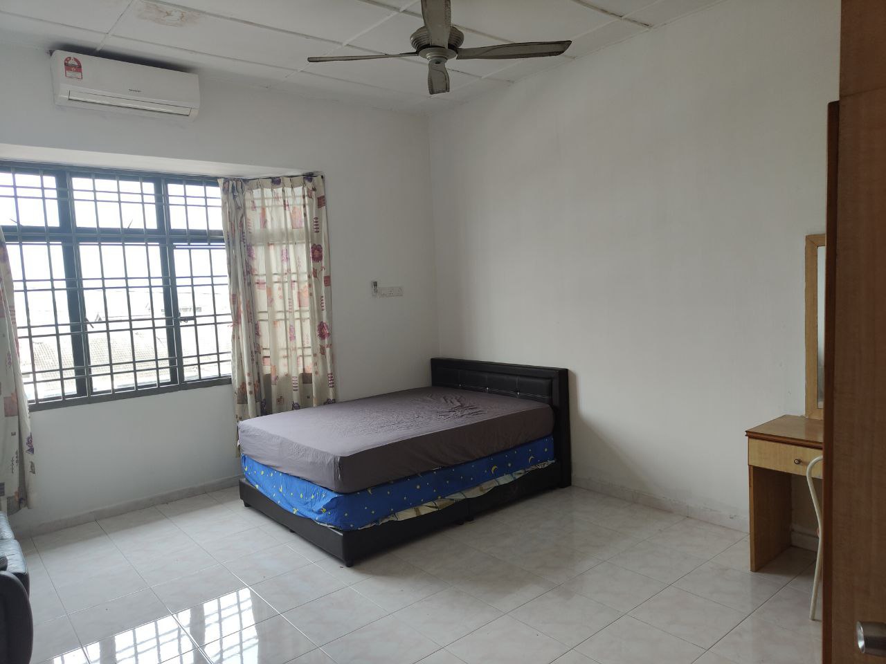 Double Storey Terrace Jalan Bunga Ros 3, Taman Kulai Utama