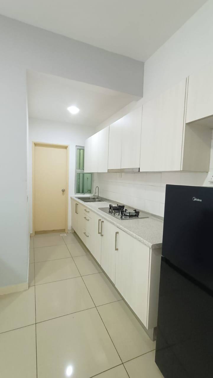 Service Apartment (Middle Floor) Greenfield Regency 4