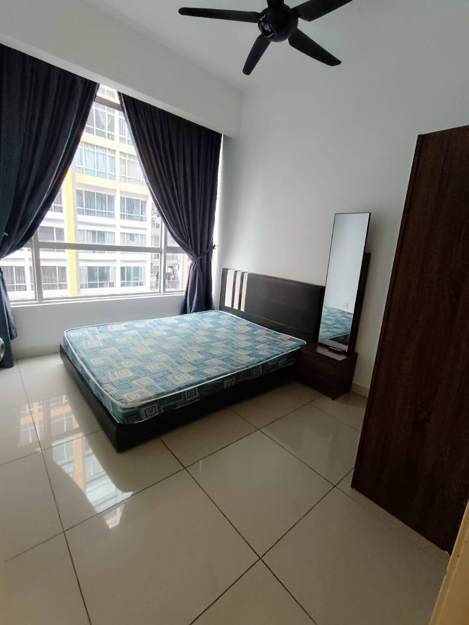 Service Apartment (Middle Floor) Greenfield Regency 3