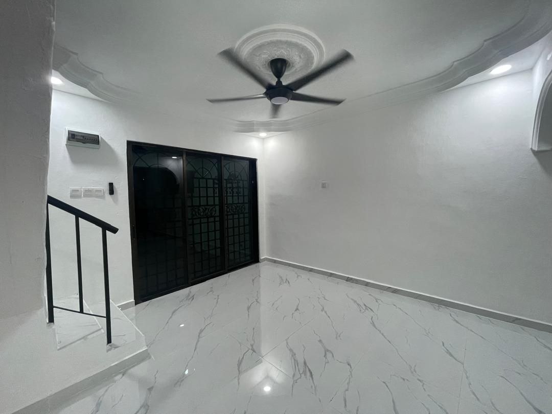 Double storey medium cost Taman Kota Masai 6