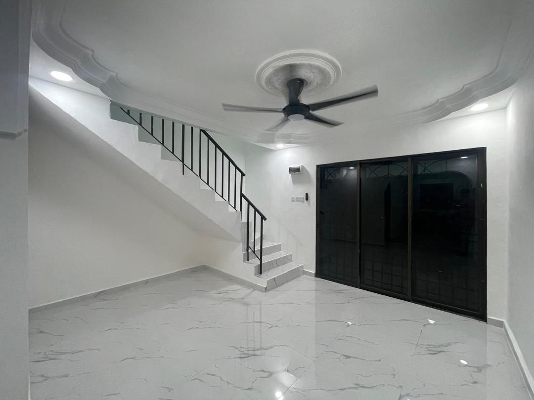 Double storey medium cost Taman Kota Masai 17