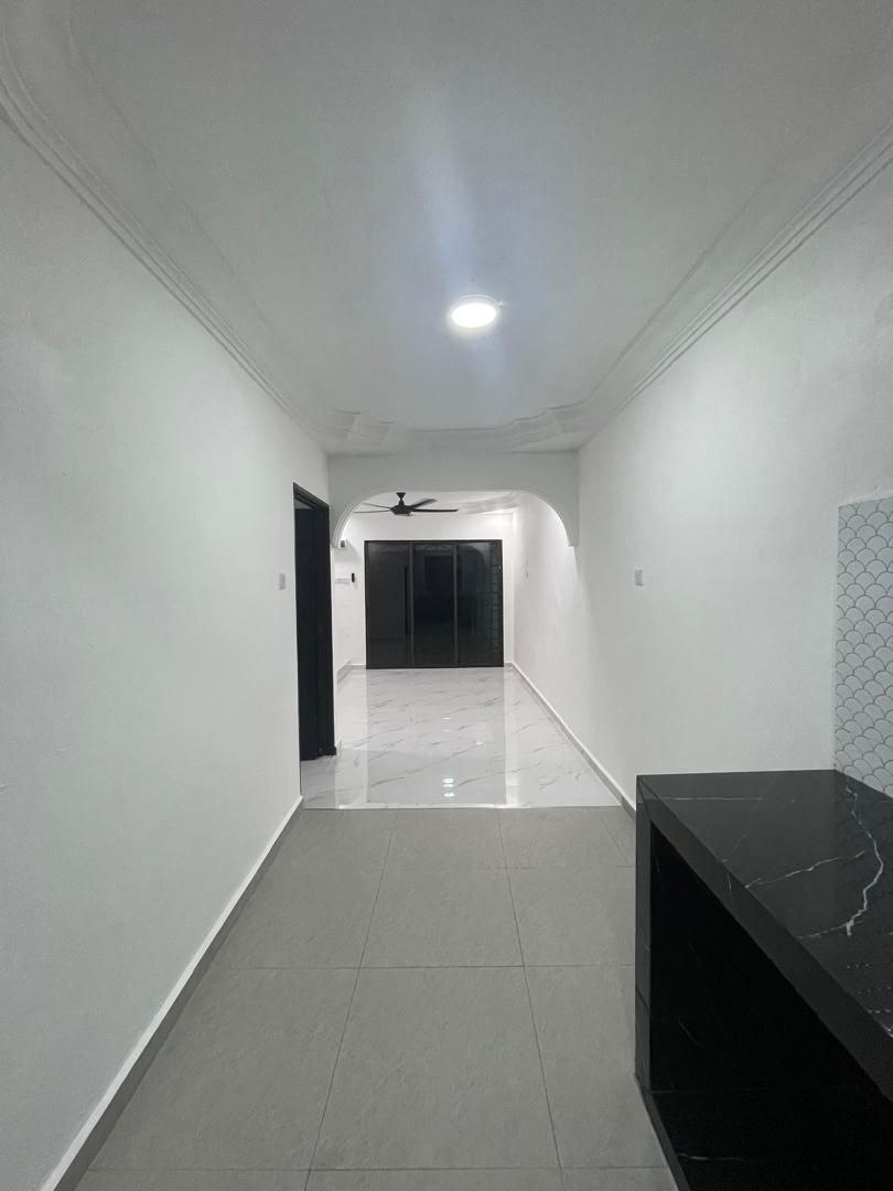 Double storey medium cost Taman Kota Masai 22