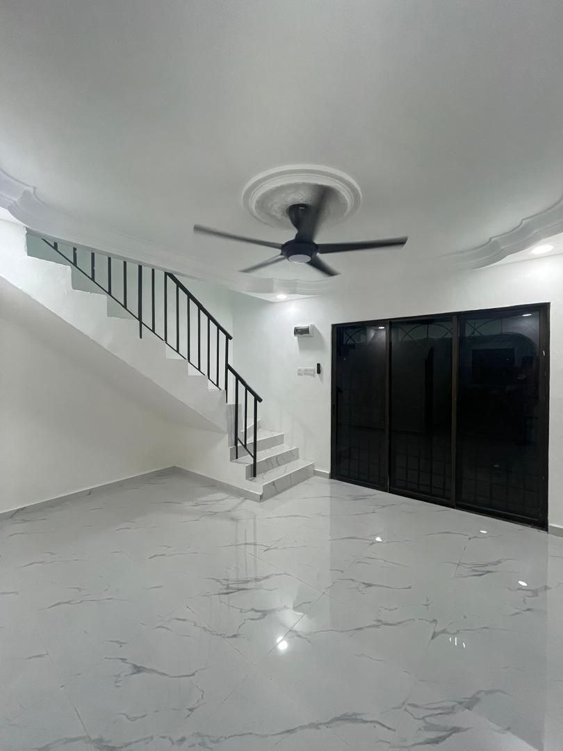 Double storey medium cost Taman Kota Masai 24