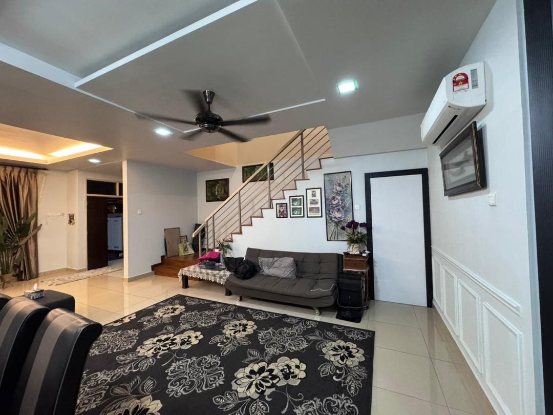 Double storey terracehouse Impian Height 23
