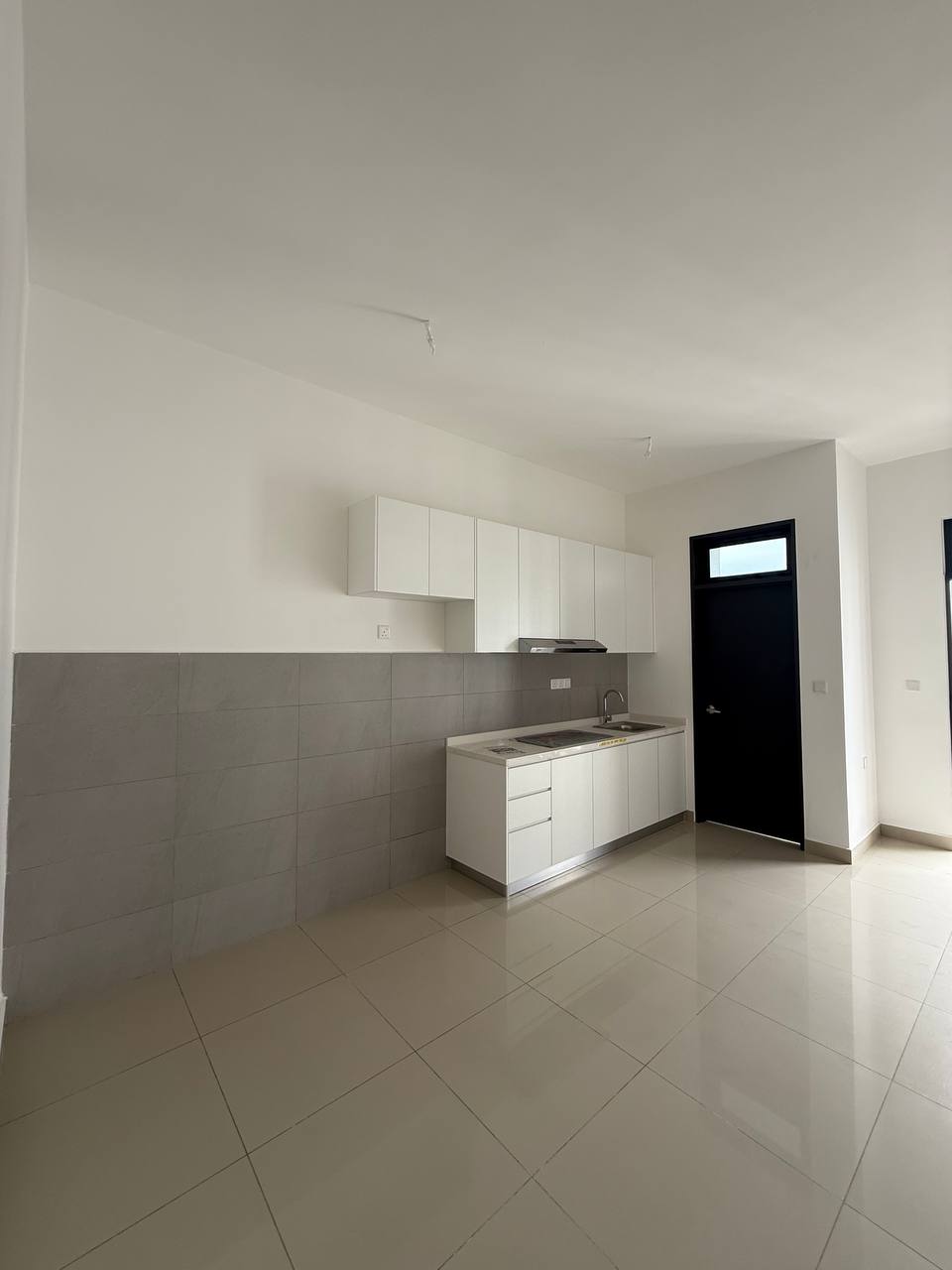 Condo Meldrum Heights 4