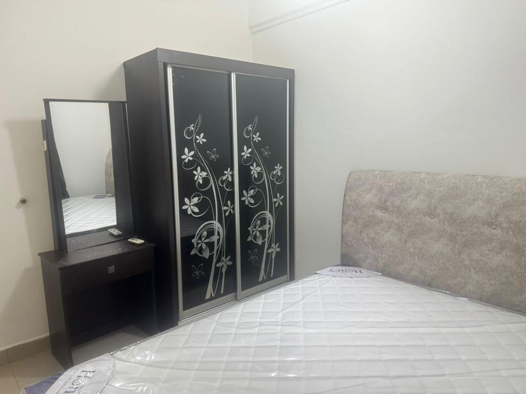 Service Apartment Suriamas @Larkin 3