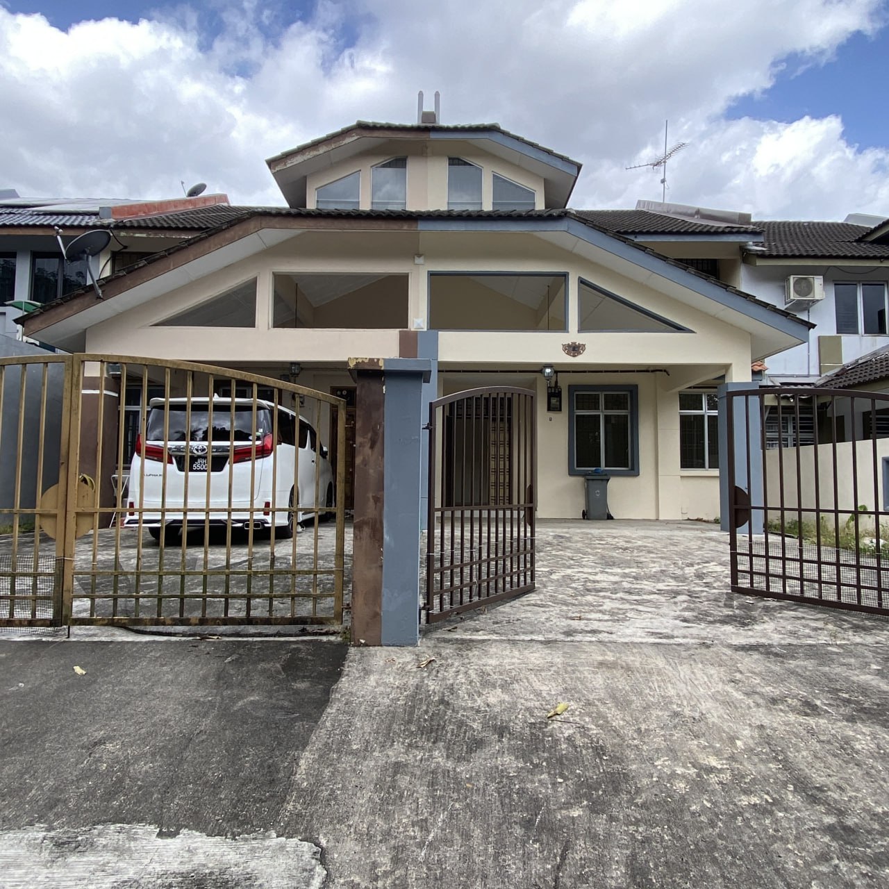 2-Storey Intermediate Bandar Cemerlang – photo 1