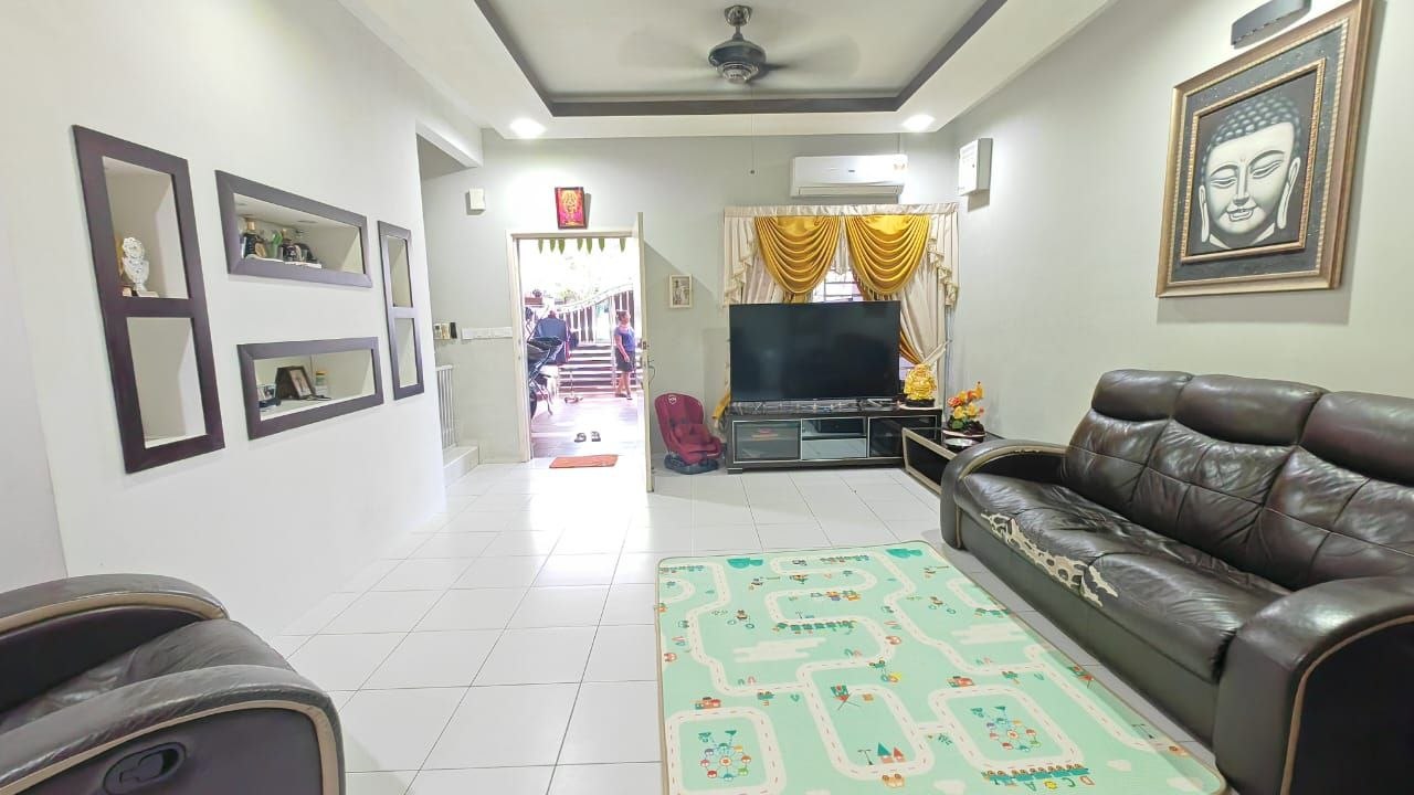 Double Storey Terrace House Nusa Indah 14