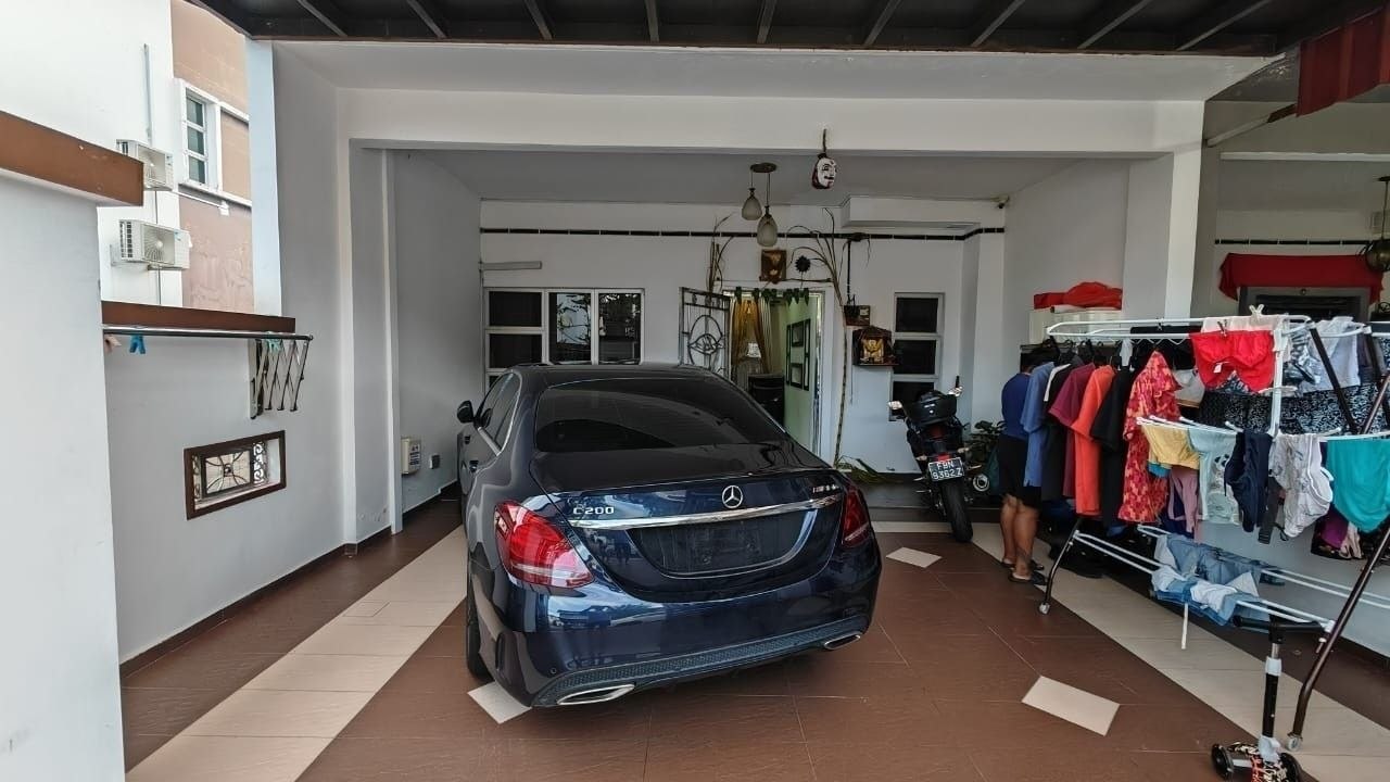 Double Storey Terrace House Nusa Indah 23