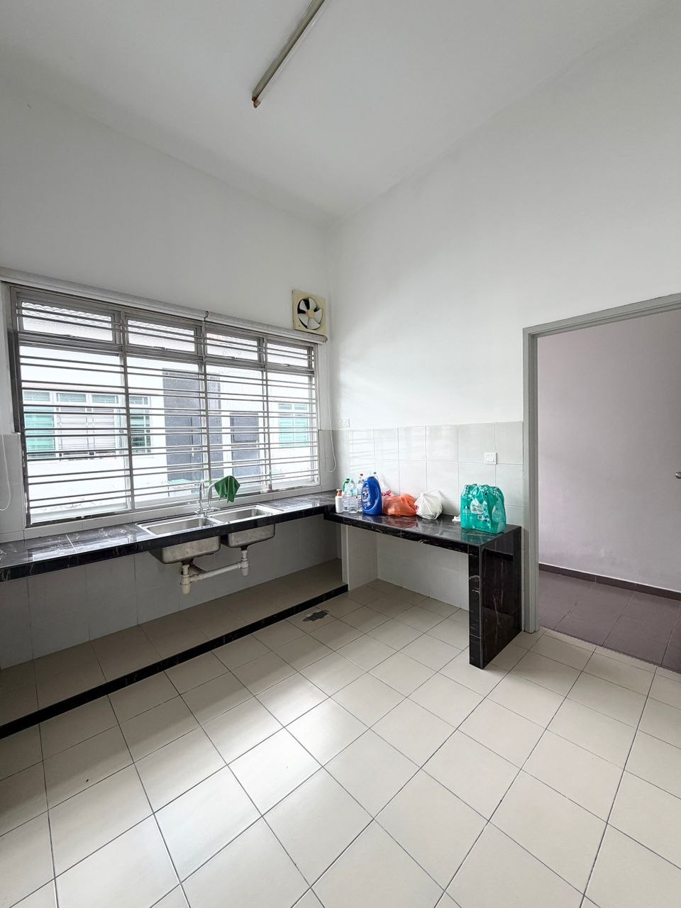 Double Storey Terrace (End Lot) Nusa Bayu 7