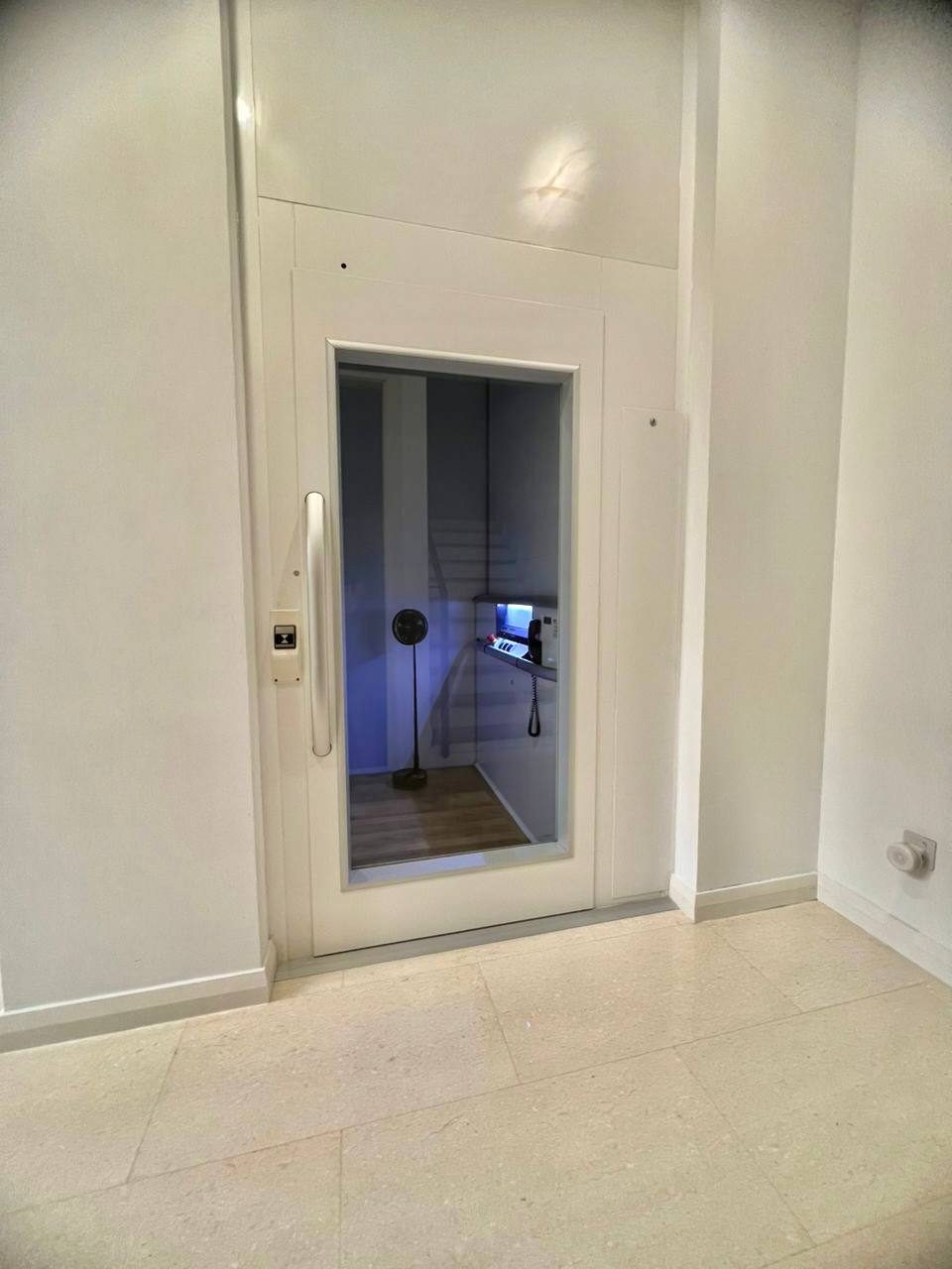 3 Storey Semi-D Emerald Bay 6