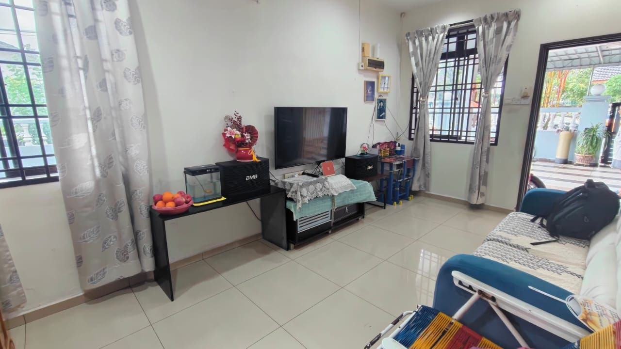 Single Storey Terrace Taman University 2