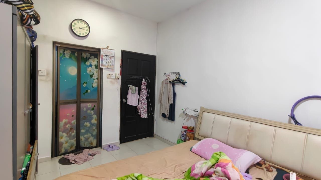 Single Storey Terrace Taman University 6
