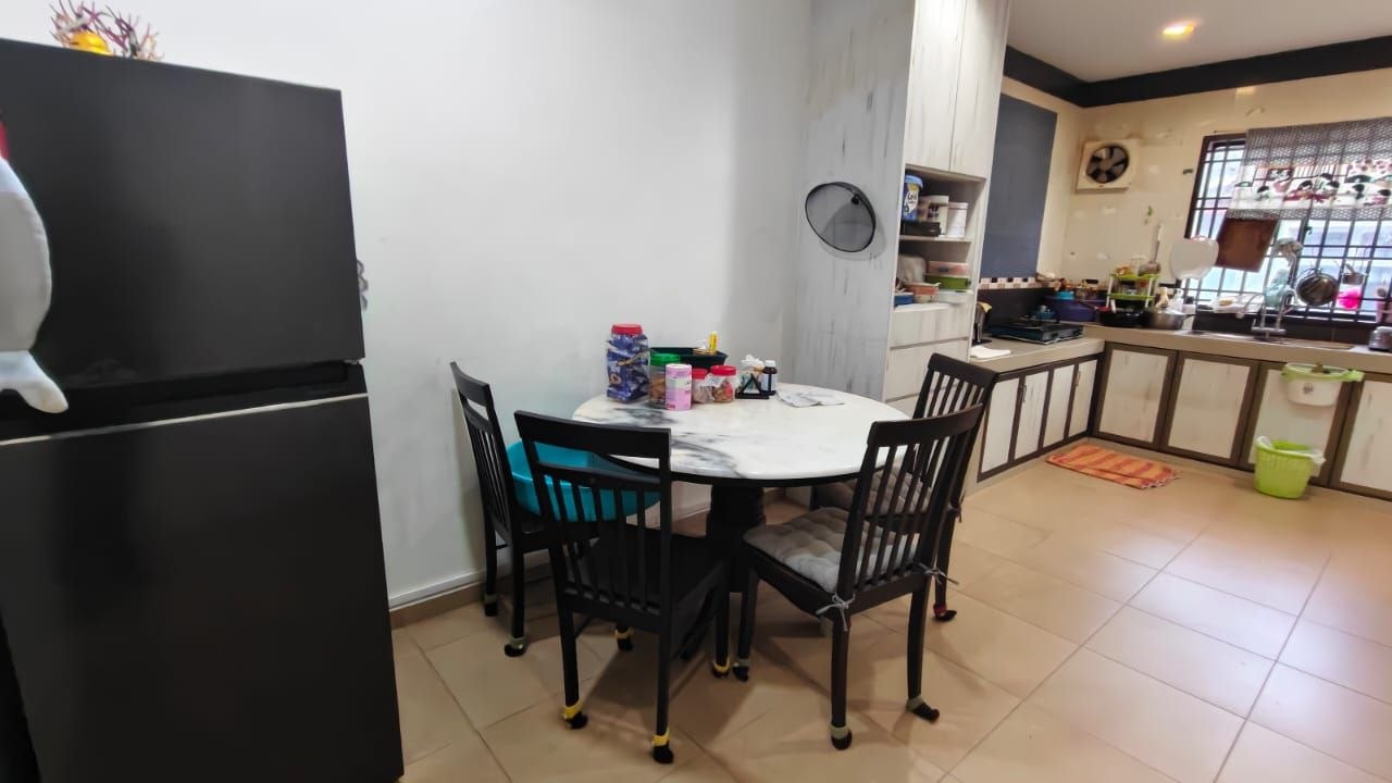 Single Storey Terrace Taman University 11
