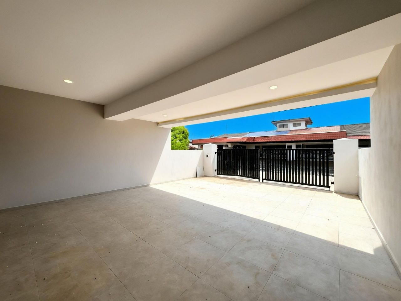 House Gelang Patah 5