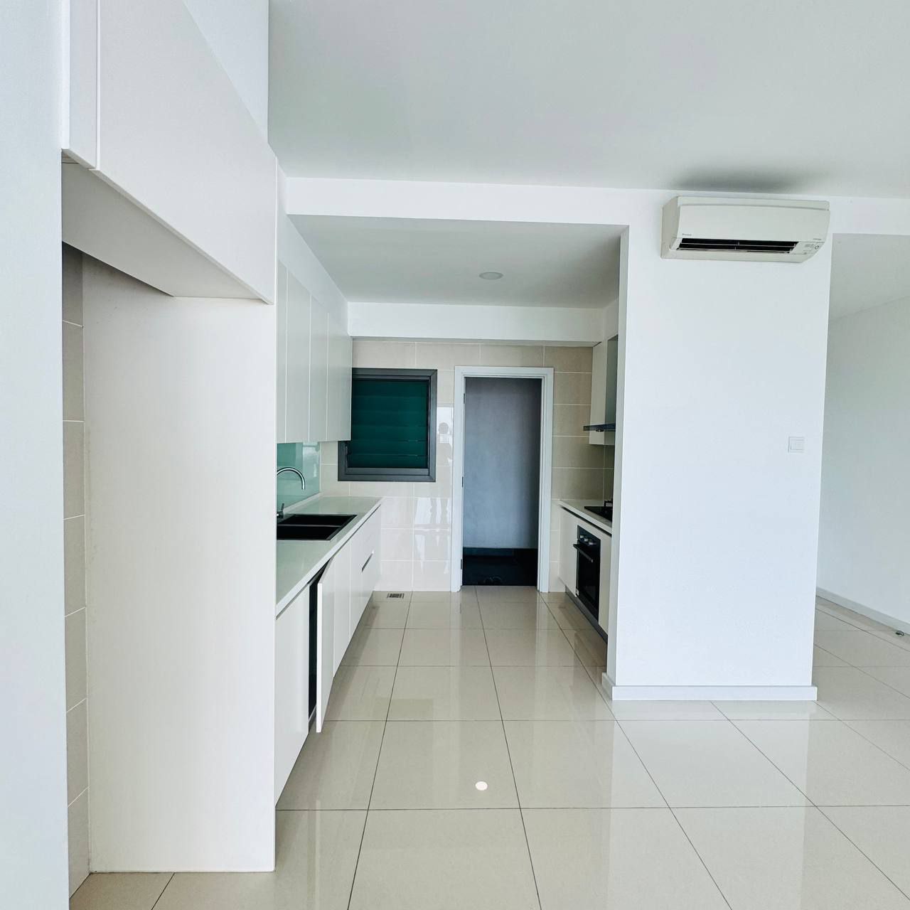 Condominium Iskandar Residence Medini 18