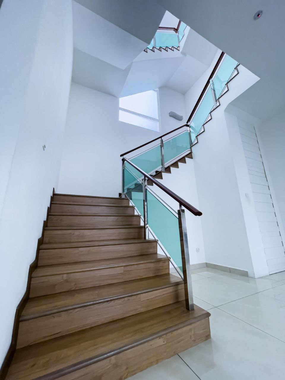 3 Storey Bungalow Taman Desa Tebrau 5