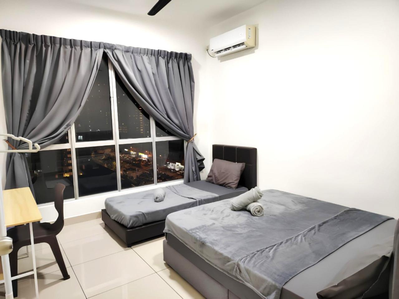 Condo Aliff Avenue 5