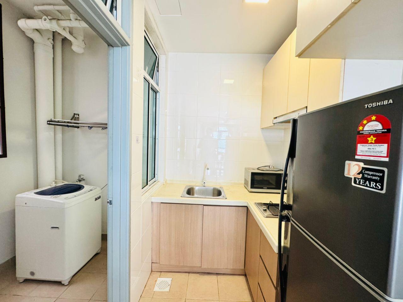 Condo Golden Sands Seaview 3