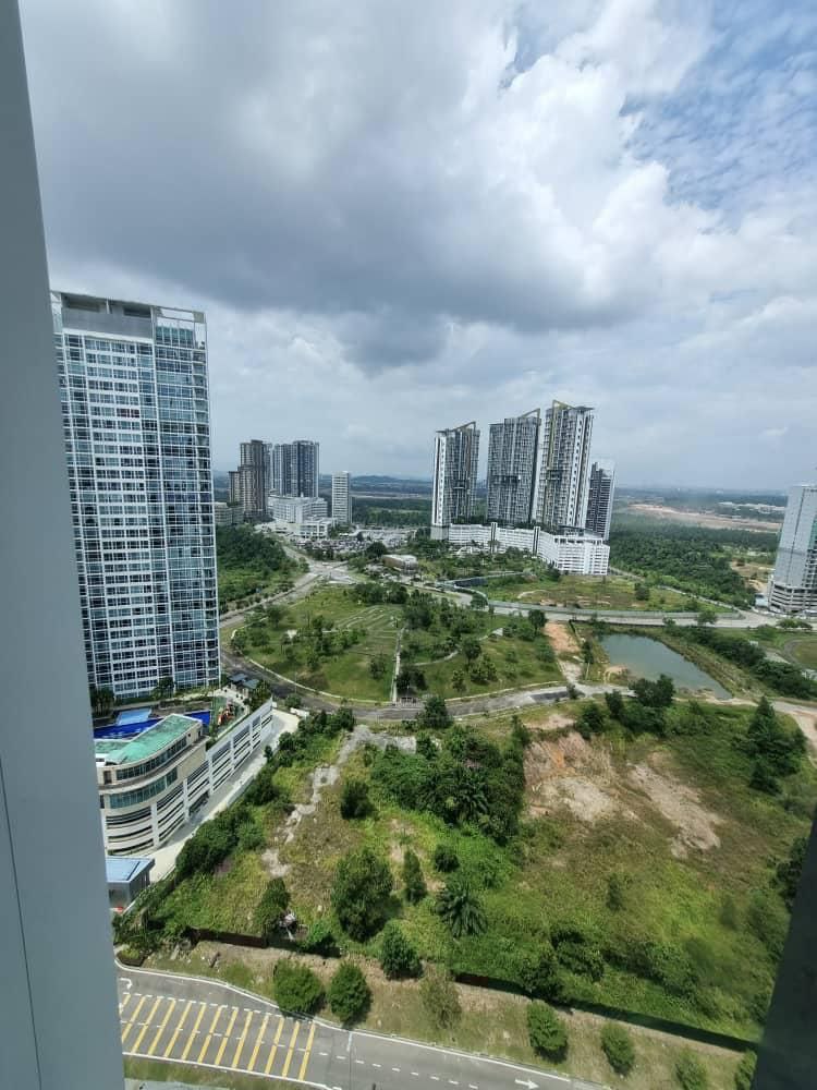 Condo Medini 4