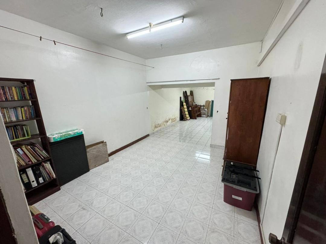 Double storey SemiD Jalan Merah Taman Pelangi 4