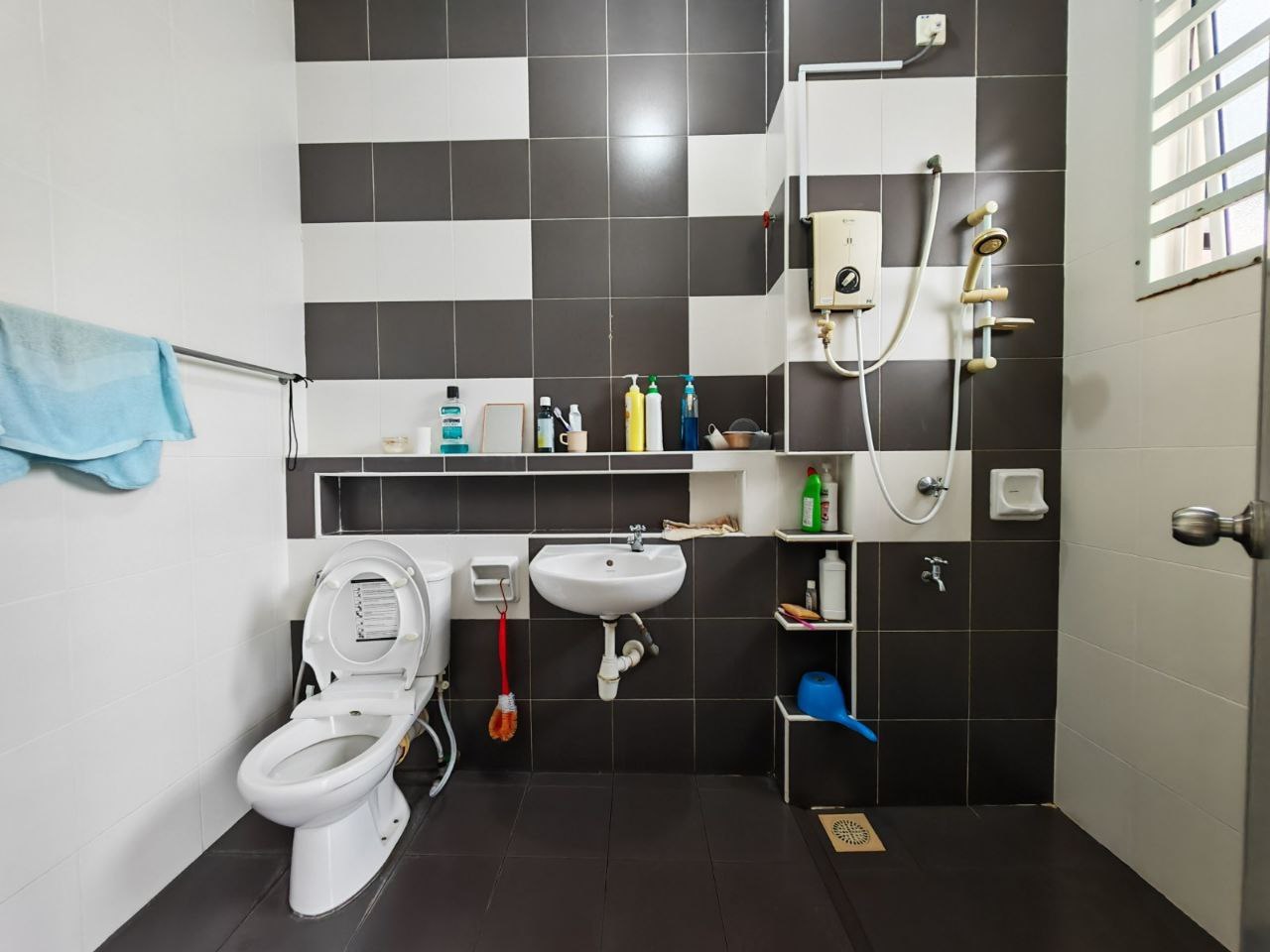 2-Storey Terrace Setia Indah 9