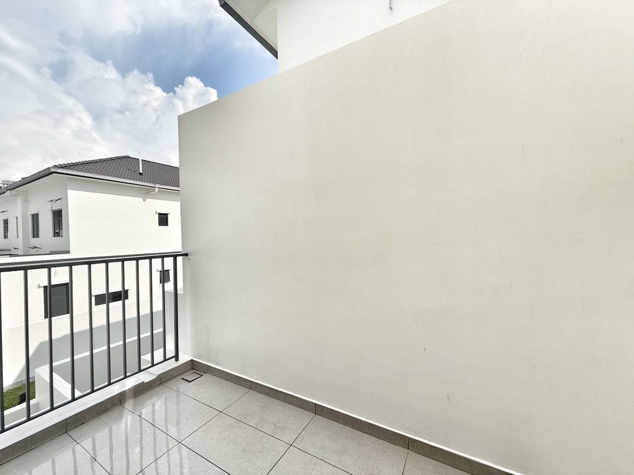 2 Storey Cluster House (End Lot) The Commune @ Eco Botanic 2 9