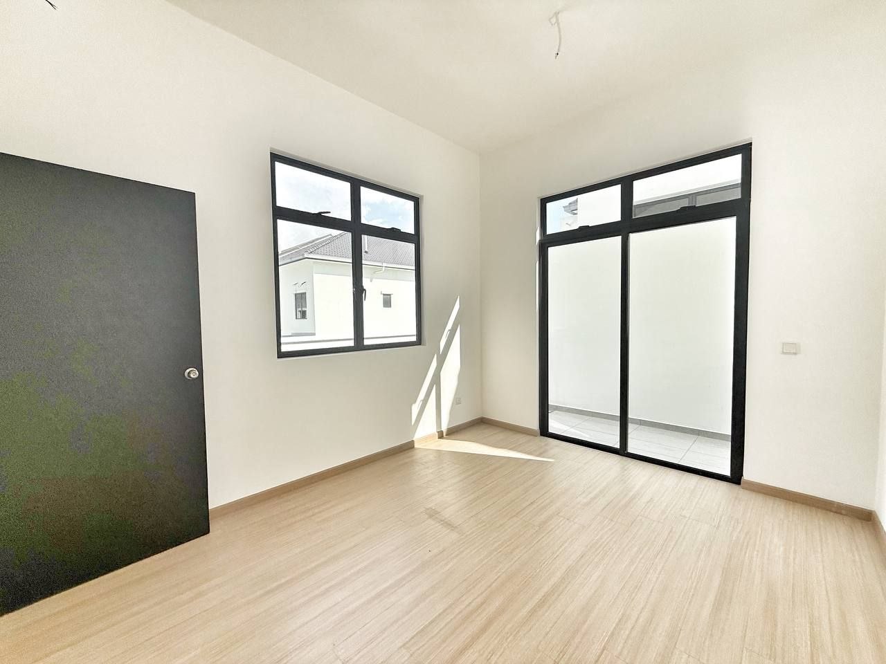 2 Storey Cluster House (End Lot) The Commune @ Eco Botanic 2 5