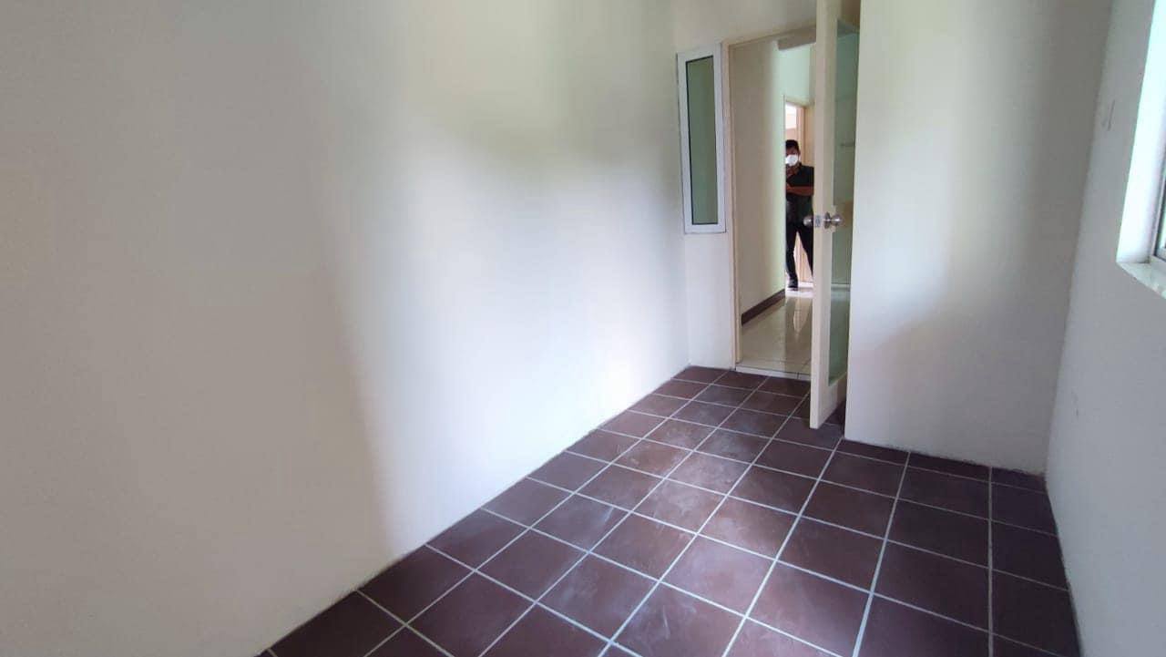 Intermediate Larkin Residence 2 12