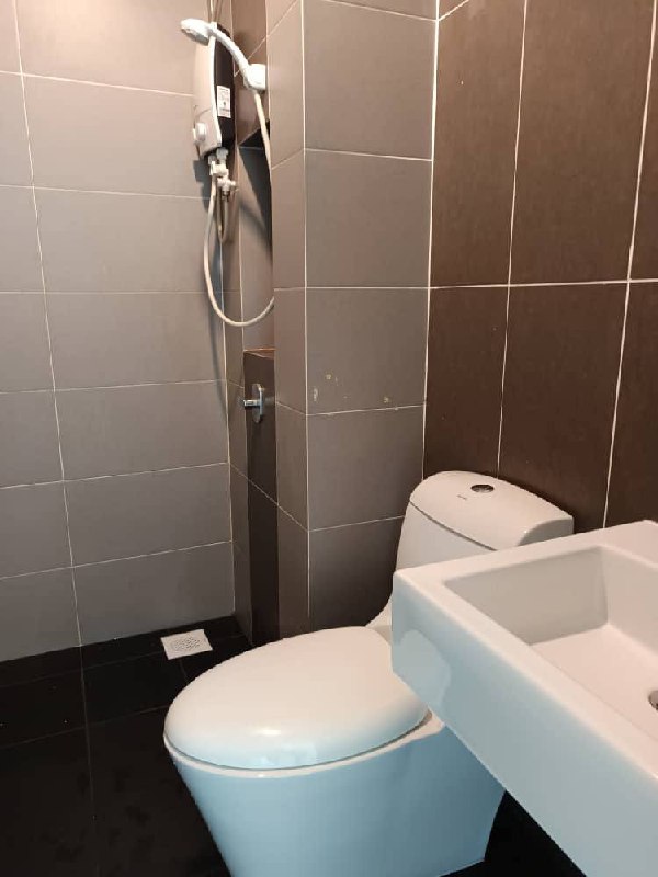 Intermediate Meldrum Hill 5