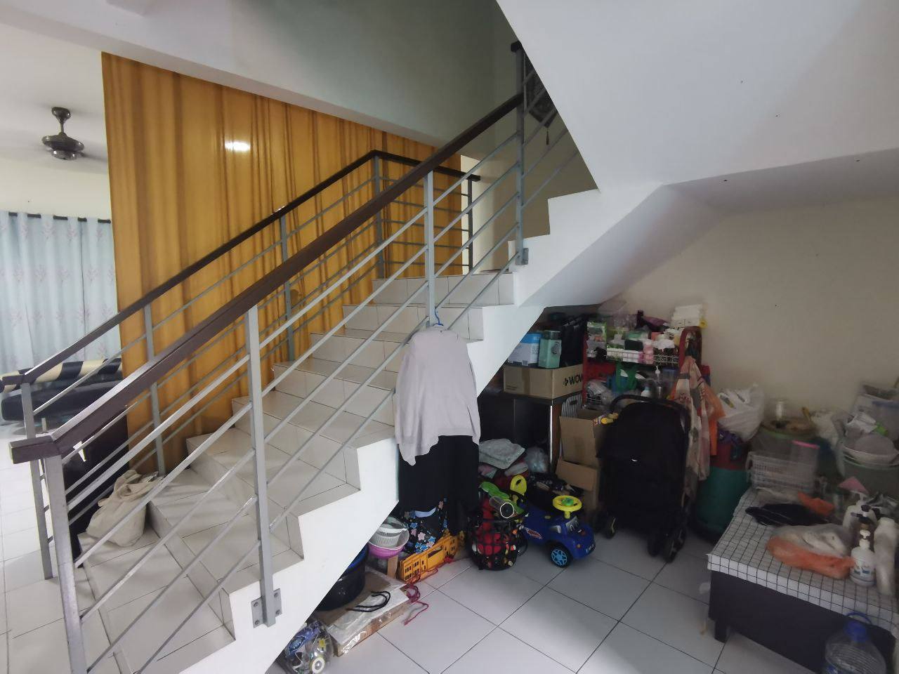 Double Storey Terrace House Zone E Jalan Sri Putri 5