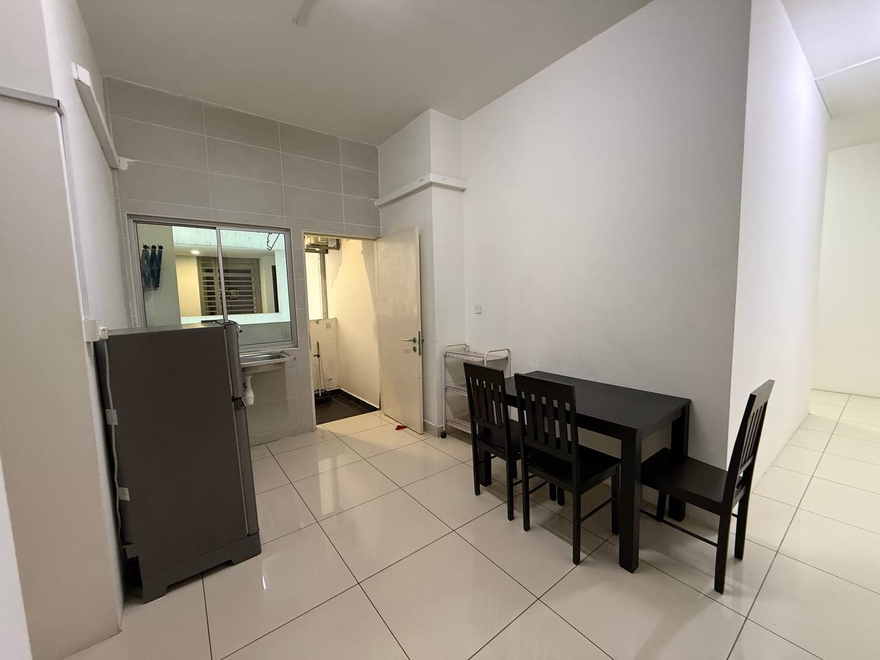 Intermediate / Middle Floor Sky Habitat 5