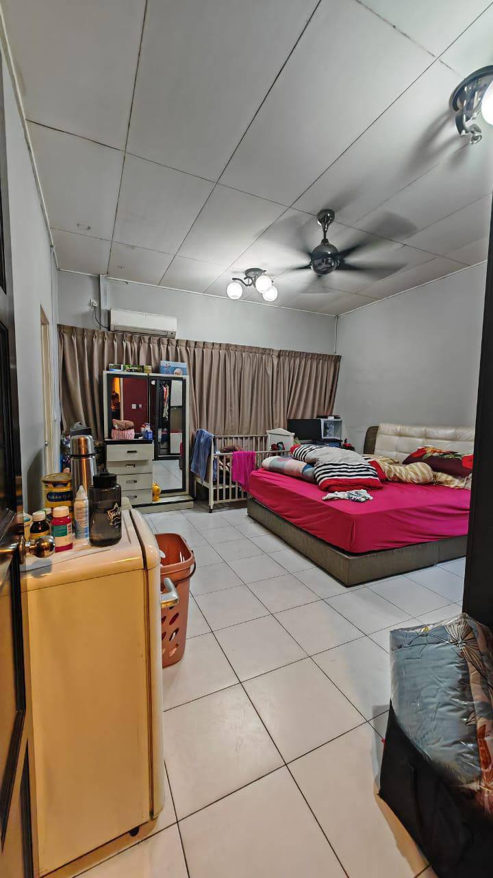 Double Storey Terrace Endlot Taman Nusa Bayu 5