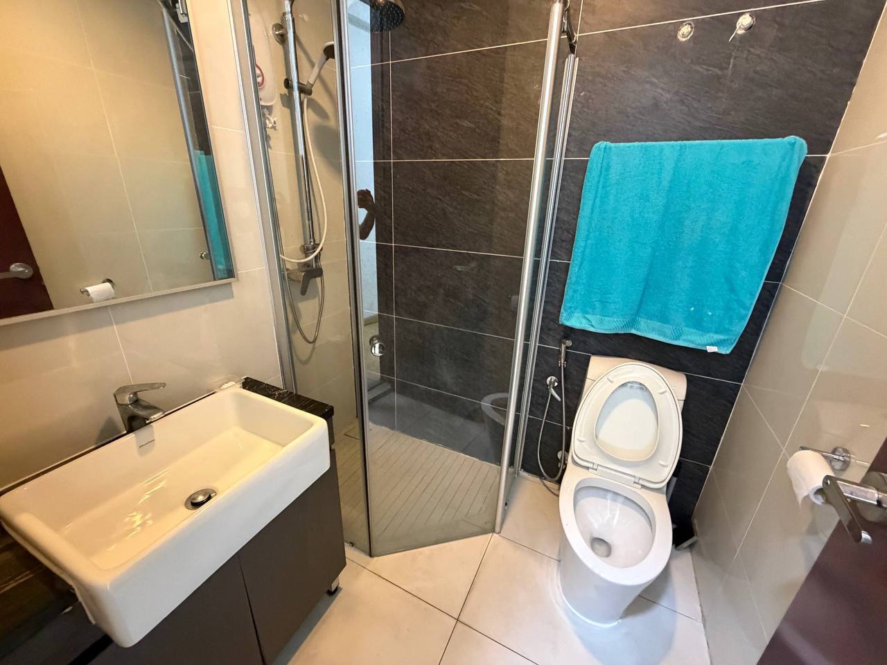 Condo Country Garden Danga Bay 10