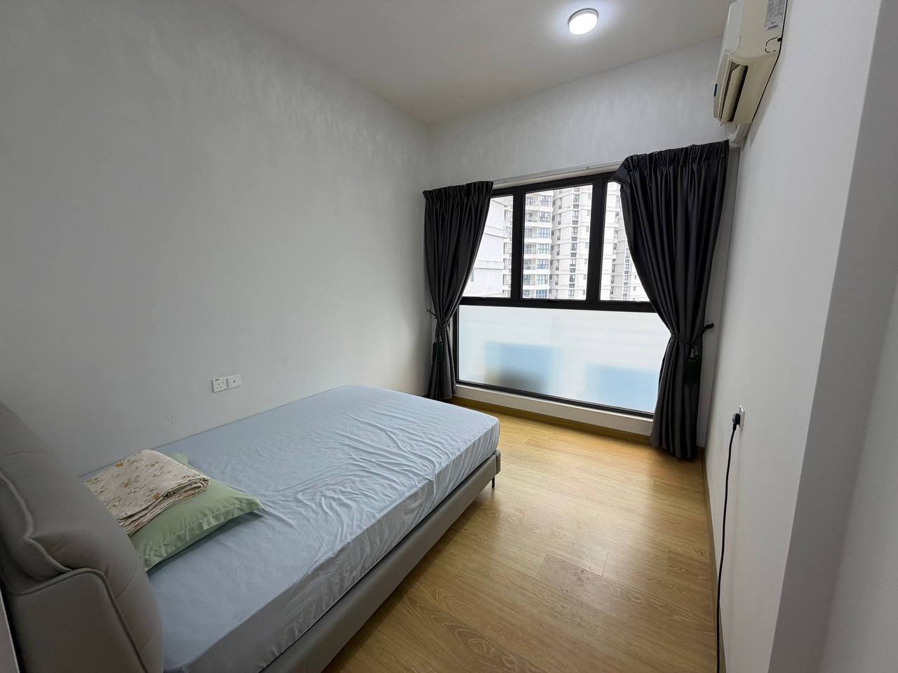 Condo Country Garden Danga Bay 7