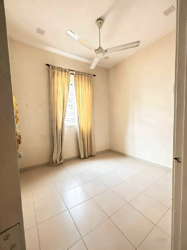 Single-Storey Corner Taman Daya 4