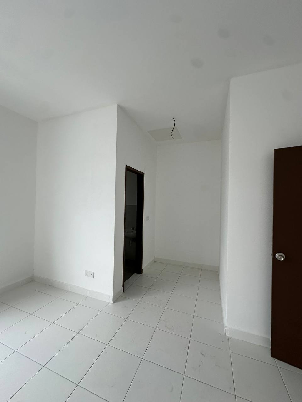 2-Storey Terrace Meridin East 8