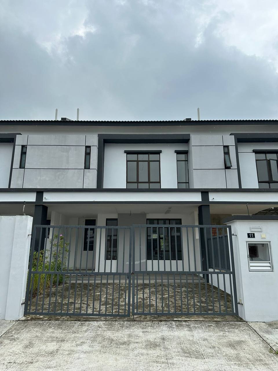 2-Storey Terrace Meridin East 19