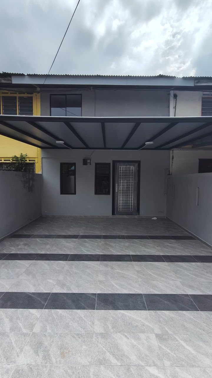 Double Storey Low Cost Taman Plentong 3