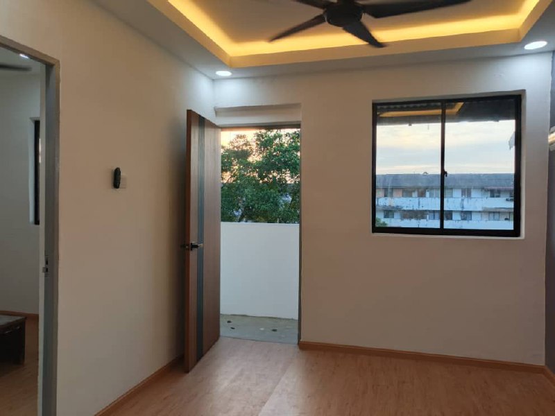 Flat Taman Ungku Tun Aminah 5