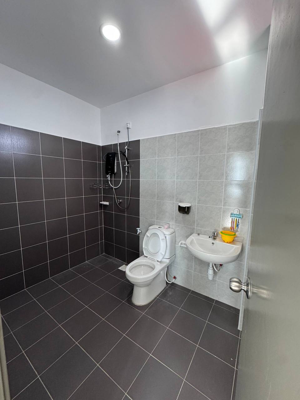 Double storey cluster house Pulai Mutiara 8